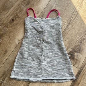 Lululemon fitted tank